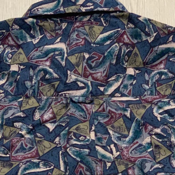 Vintage COLUMBIA Short Sleeve Button Up Fish Shirt - Picture 9 of 9